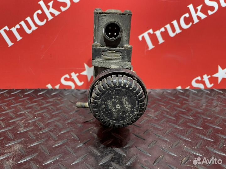 Кран уровня пола главный