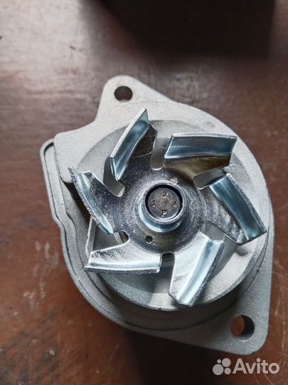 Водяная помпа. Насос охлаждающей жидкости