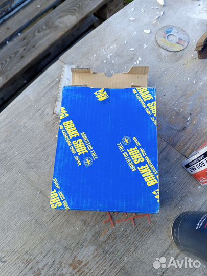 Продам колодки перед зад на mazda familia