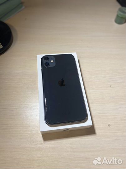 iPhone 11, 64 ГБ