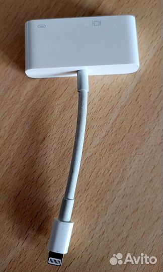 Переходник Apple lightning / VGA