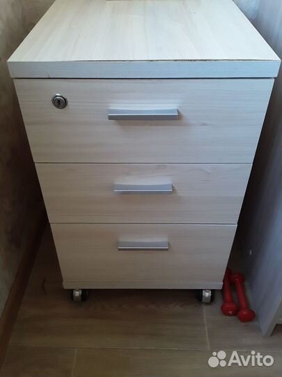 Тумба вместительная