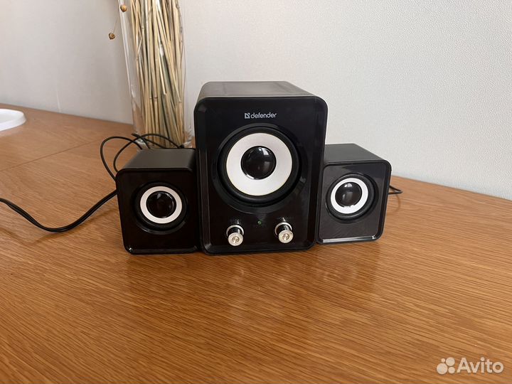 Колонки 2.1 Defender Z4