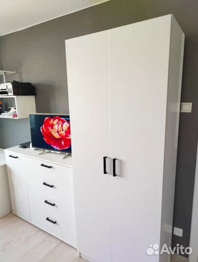 Шкаф распашной новый с доставкой