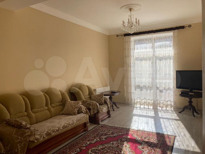 2-к. квартира, 67 м², 3/6 эт.