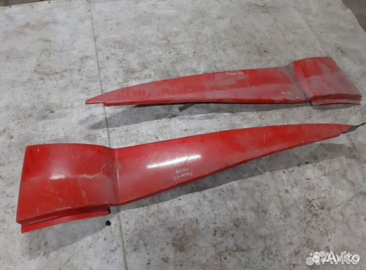 Спойлер крыши верхний правый левый Renault Premium