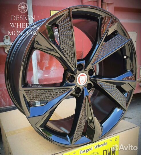 Кованые диски на Jaguar E-Pace R21