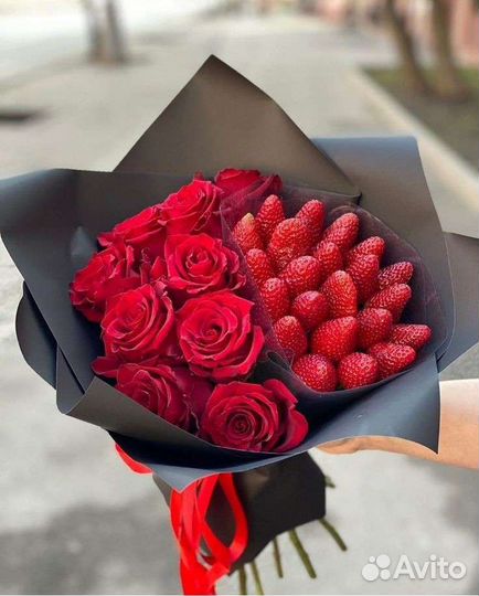 Букет фруктовый и ягодный