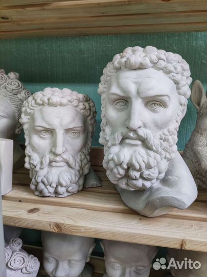 Гипсовая скульптура/кашпо