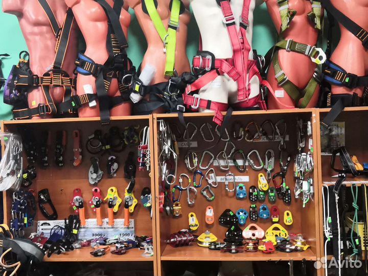 Карабин стальной трапеция 50 kN с муфтой кейлок А2