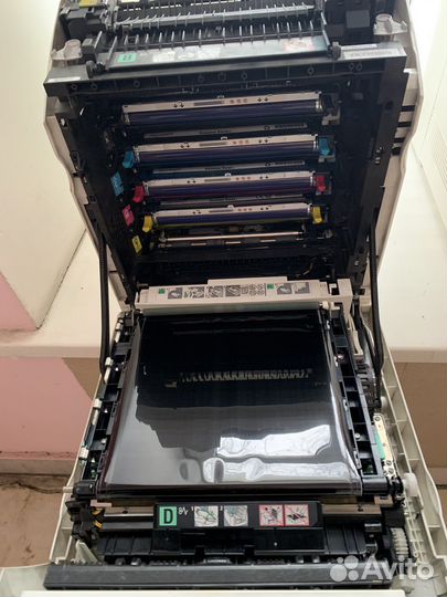 Цветной лазерный принтер Xerox Phaser 6180MFP