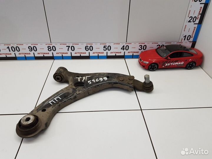 Рычаг подвески передний нижний правый