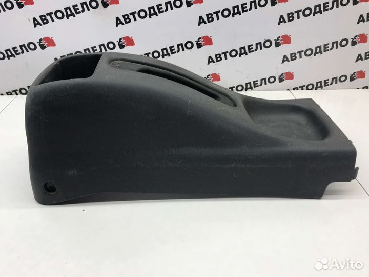 Кожух ручника Daihatsu Gran Move 2000 г.в