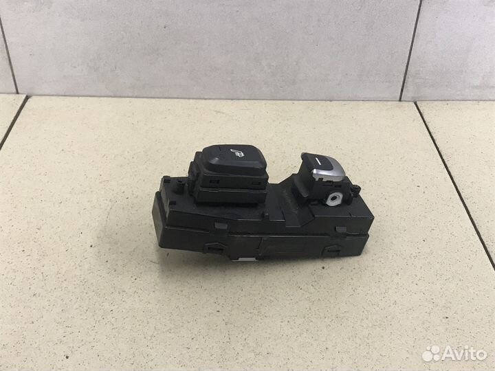 Кнопка стеклоподъемника Sportage 2016