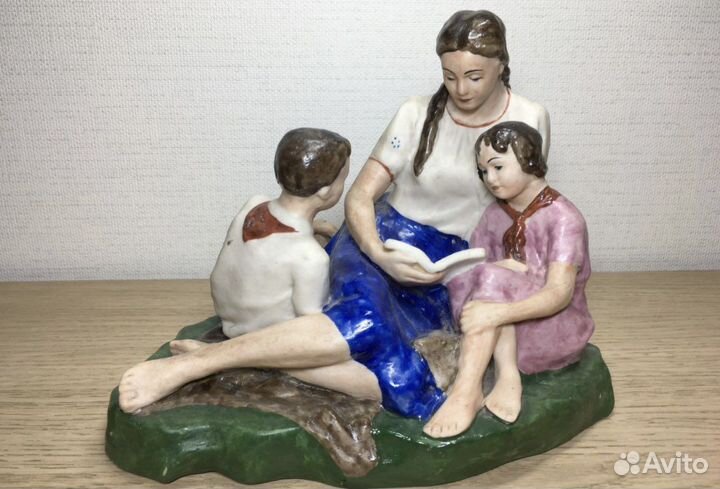 Статуэтка Пионеры фарфор СССР