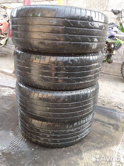 Bridgestone Dueler H/P 235/55 R17