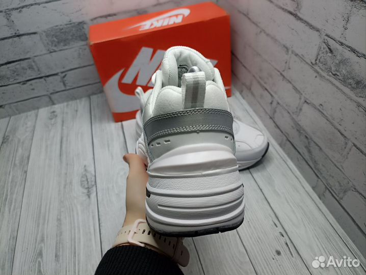 Кроссовки Nike air monarch