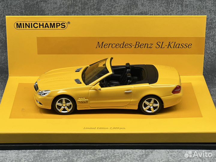 Модель mercedes sl 1/43 minichamps