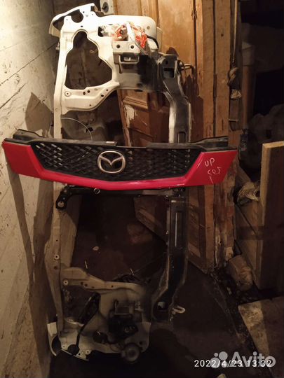 Запчасти на mazda demio