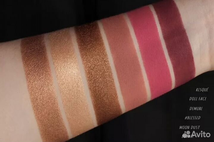 Новая палетка теней Huda Beauty rose gold palette