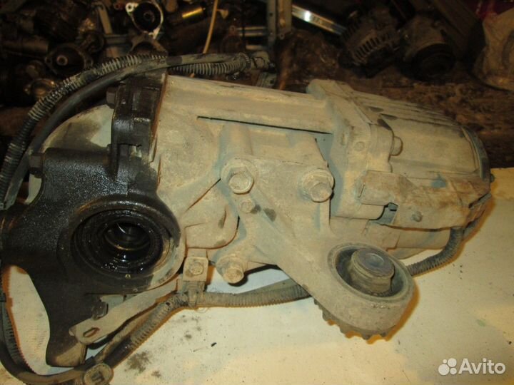 Редуктор заднего моста. муфта отдельно