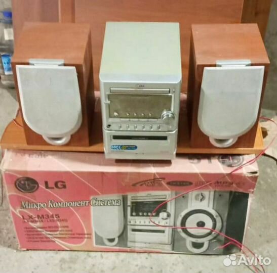 Музыкальный центр LG