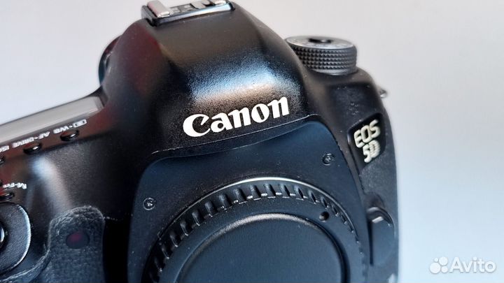 Canon EOS 5D Mark III body
