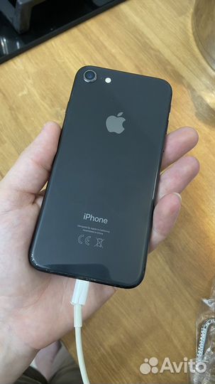 iPhone 8, 64 ГБ