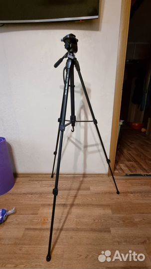 Штатив для фотоаппарата профессиональный