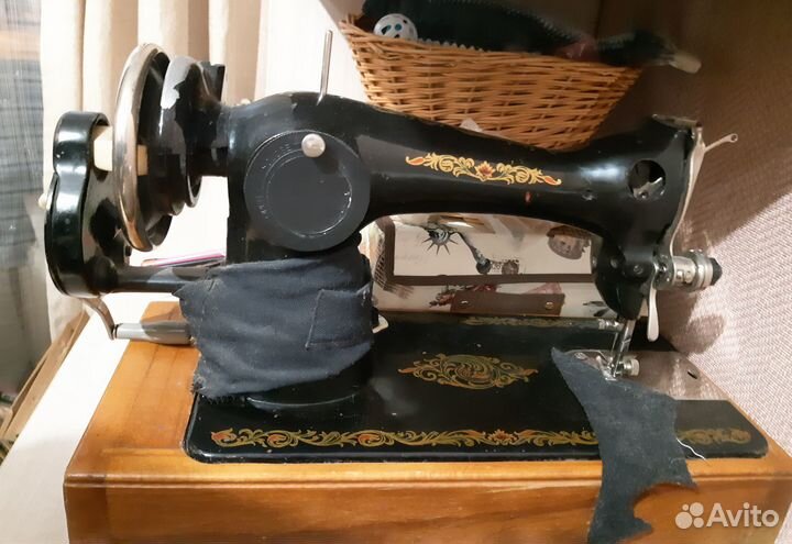 Ручная швейная машинка пмз
