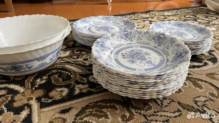 Набор столовой посуды Arcopal Франция