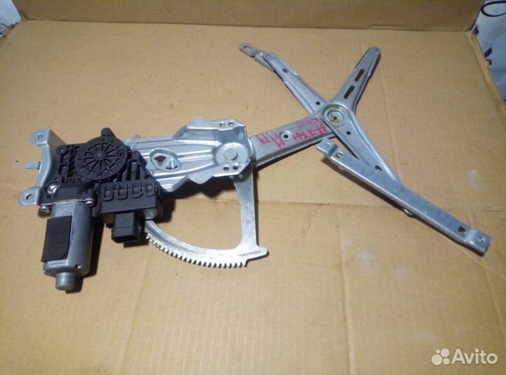 Стеклоподъемник передний правый Opel Astra H