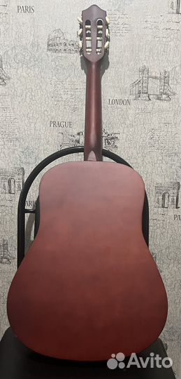 Классическая гитара шестиструнная