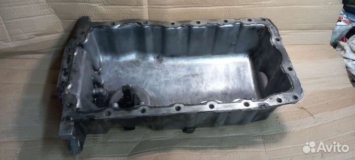 Поддон с датчиком 1,6 volkswagen golf 4