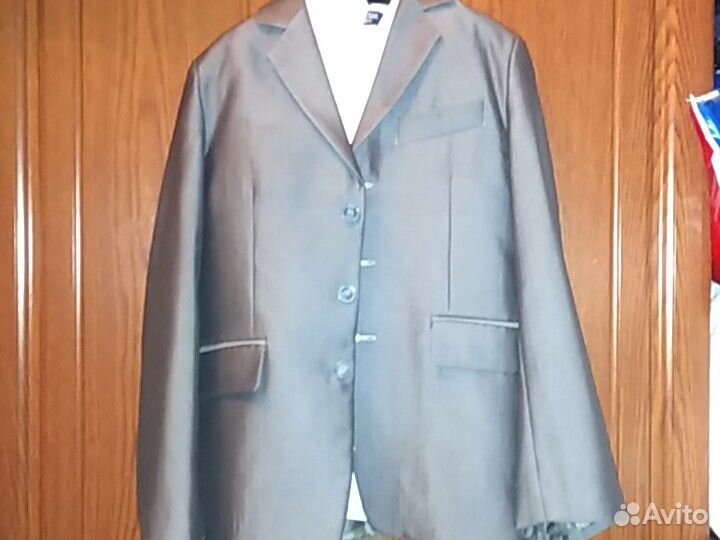 Школьный костюм