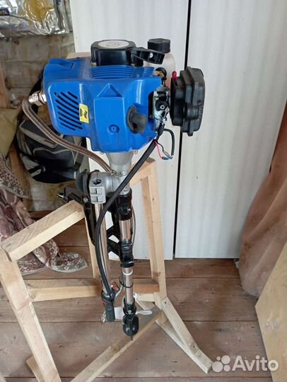 Лодочный мотор