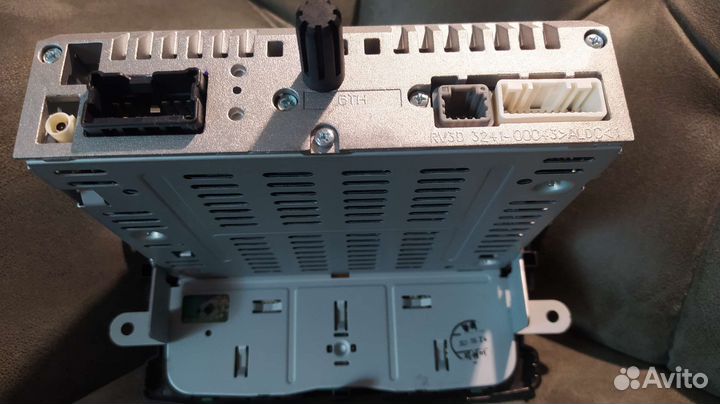 Штатная магнитола renault logan 2, largus, гранта