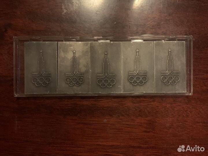 Плакетки башни кремля олимпиада 1980