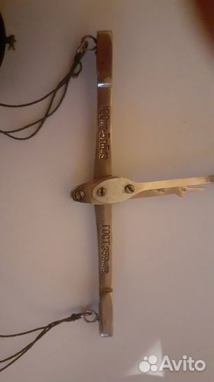 Старые аптекарские весы времён СССР