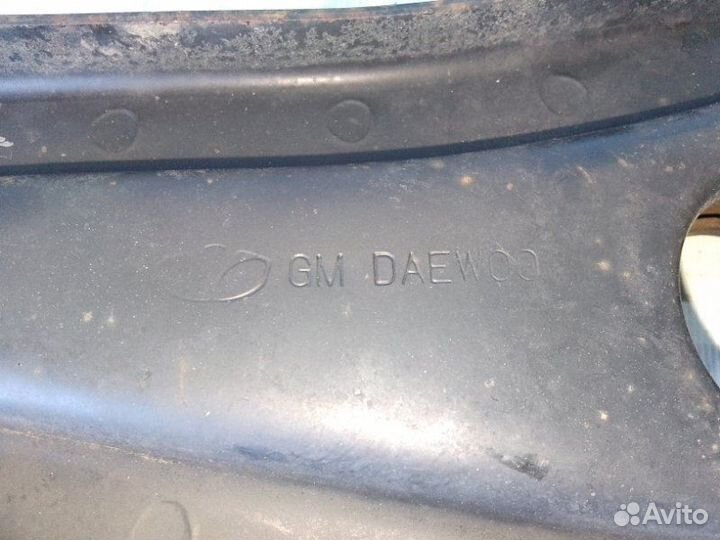 Рычаг передний левый Chevrolet Lacetti