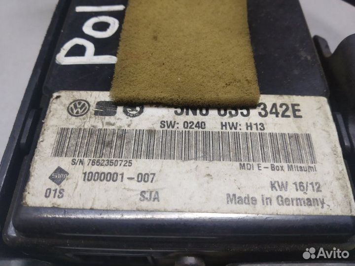 Блок USB Volkswagen Polo седан CFN 2012