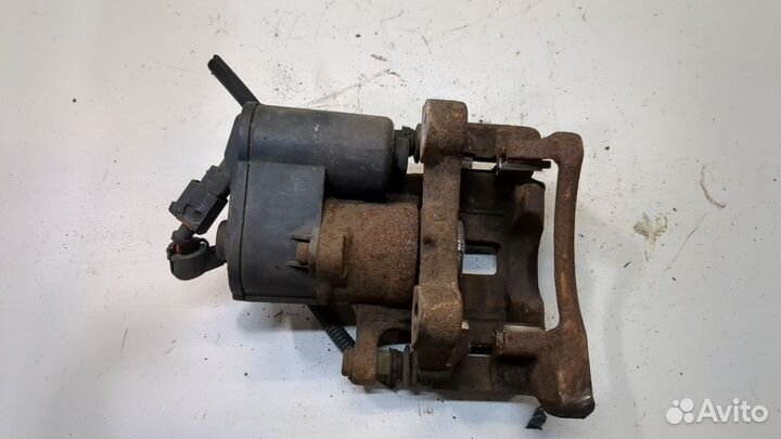 Суппорт Volkswagen Passat CC, 2013