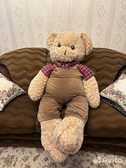 Плюшевый мишка, высота 1,25 м