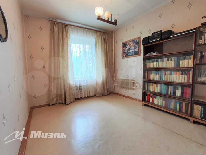 3-к. квартира, 58,4 м², 2/5 эт.