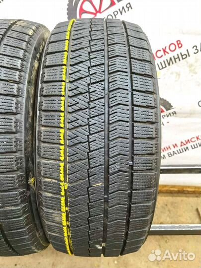 Bridgestone Blizzak VRX 215/45 R17 98Y