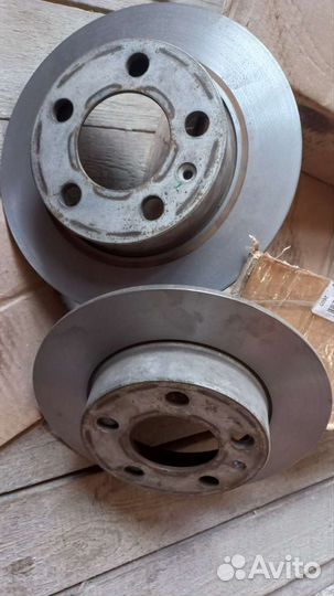 Тормозные диски задние skoda rapid