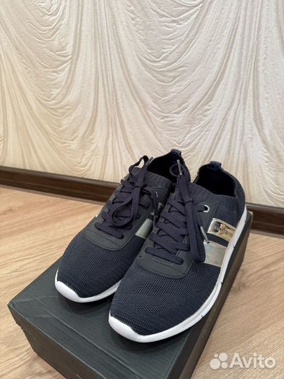 Кроссовки женские Tommy hilfiger р 41 оригинал