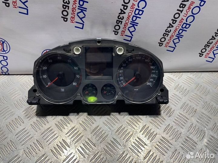 Панель приборов Volkswagen Passat (B6) VI (2005–20