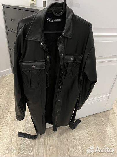 Рубашка из эко кожи Zara