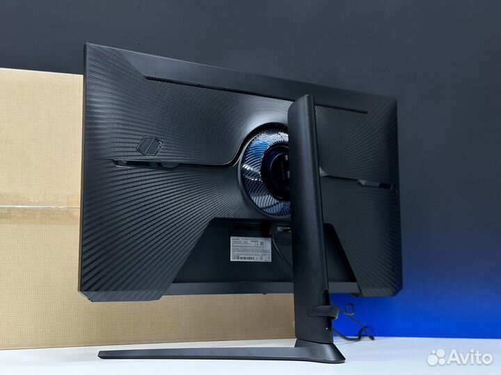 Монитор Samsung Odyssey 32